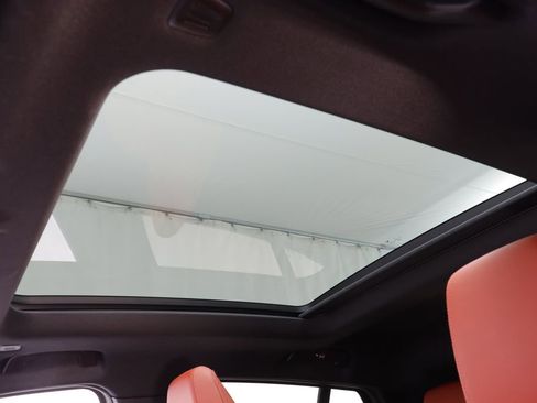 Certified 2025 BMW X2 xDrive28i image 14