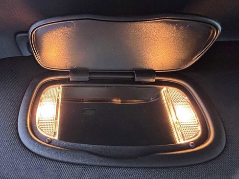 New 2026 Chrysler Pacifica Select image 43