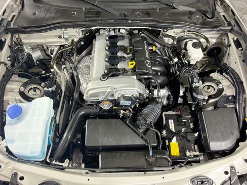 Used 2022 MAZDA MX-5 Miata RF Grand Touring w/ Weather Package RWD image 29