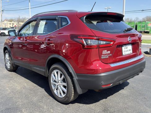 Used 2020 Nissan Rogue Sport SV w/ Technology Package AWD/4WD image 16