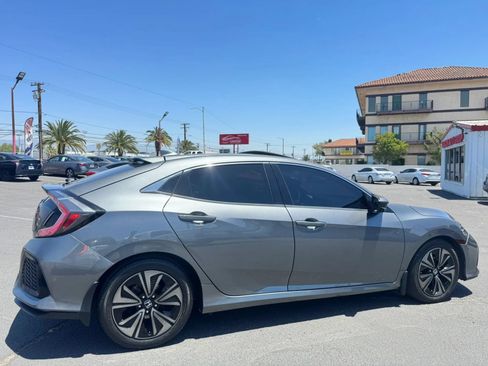 Used 2017 Honda Civic EX image 9