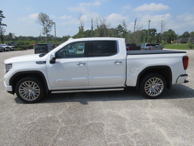 Used 2022 GMC Sierra 1500 Denali w/ Technology Package AWD/4WD image 8