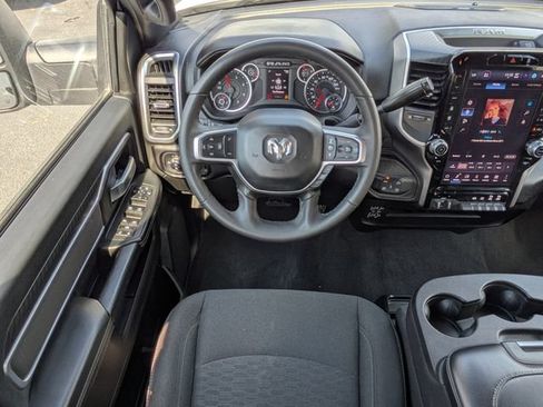 Used 2025 RAM 2500 Big Horn AWD/4WD image 18