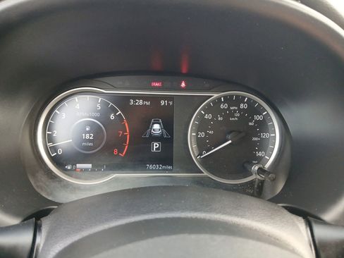 Used 2020 Nissan Kicks SR w/ SR Premium Package image 32