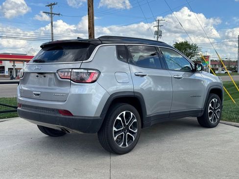 Used 2022 Jeep Compass Limited w/ Sun and Sound Group image 7