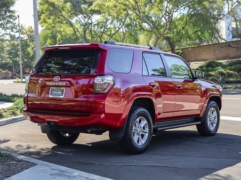Used 2021 Toyota 4Runner SR5 Premium AWD/4WD image 5