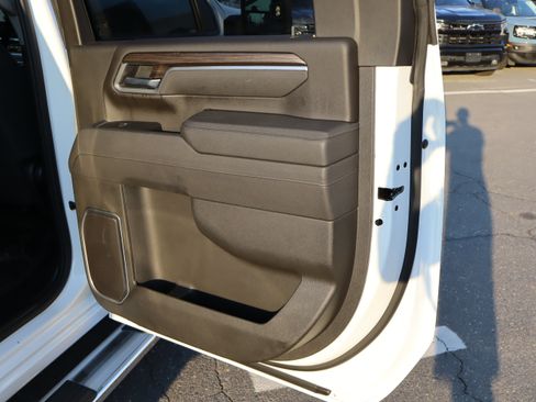 Used 2025 Chevrolet Silverado 2500 LT w/ Safety Package AWD/4WD image 34