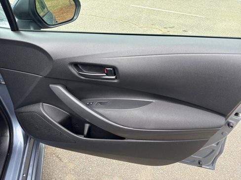 Used 2023 Toyota Corolla LE FWD image 39