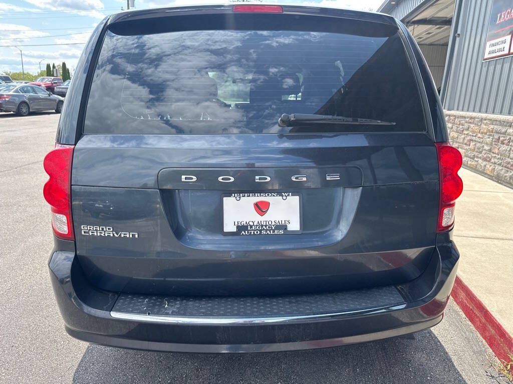 Used 2014 Dodge Grand Caravan American Value Package FWD image 4