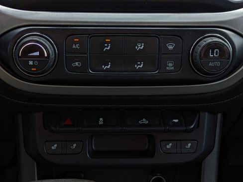 Used 2015 GMC Canyon SLT AWD/4WD image 21
