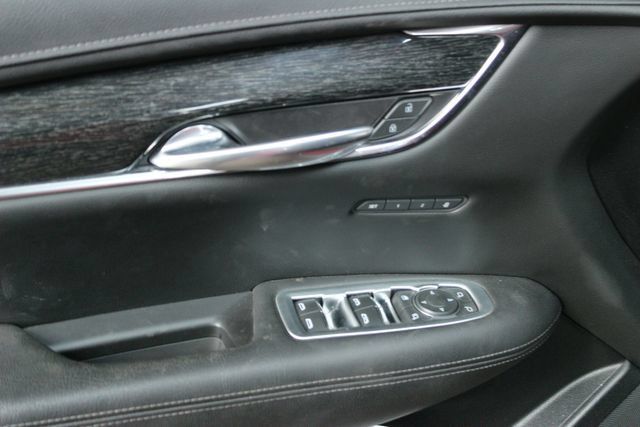 Used 2021 Cadillac XT5 Premium Luxury AWD/4WD image 14