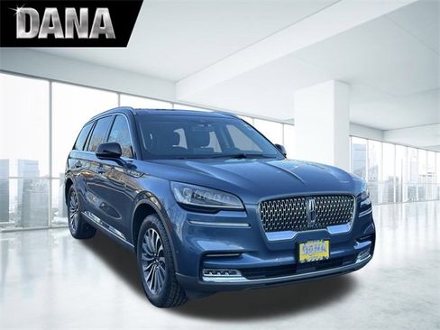 Used 2020 Lincoln Aviator Reserve w/ Equipment Group 201A image 1