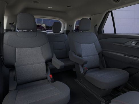 New 2026 Ford Explorer Active RWD image 11