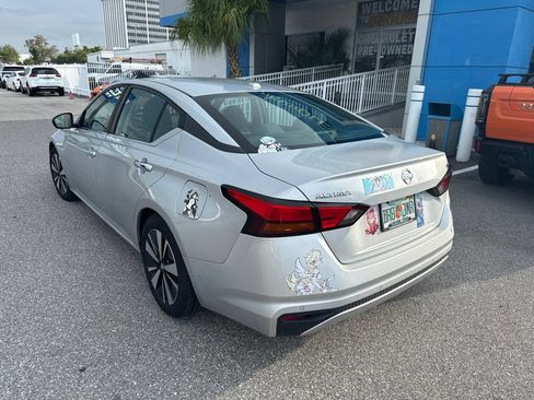 Used 2021 Nissan Altima 2.5 SV FWD image 8