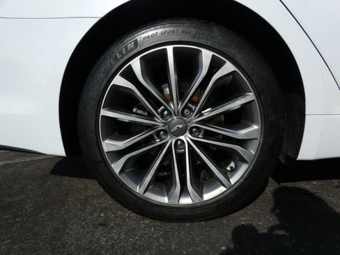 Used 2015 Hyundai Genesis 3.8 w/ Option Group 04 image 20