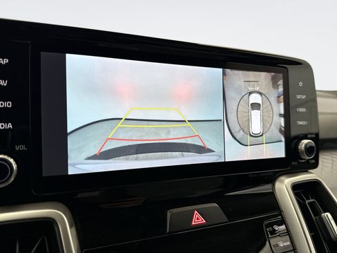 Used 2023 Kia Sorento SX Prestige image 15