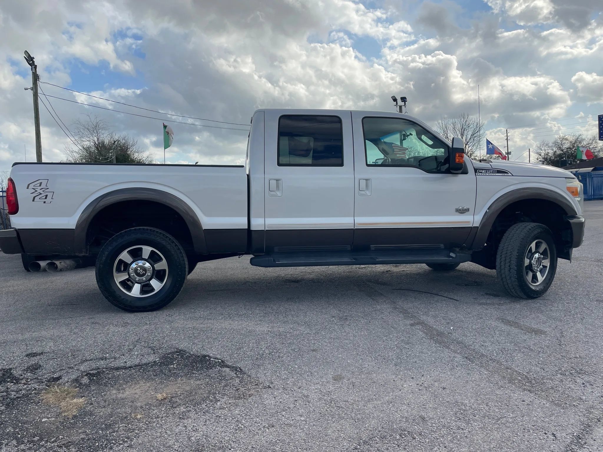 Used 2015 Ford F350 King Ranch AWD/4WD image 6