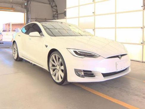 Used 2017 Tesla Model S 75 image 5