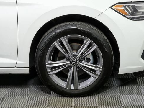 Used 2023 Volkswagen Jetta SE image 38