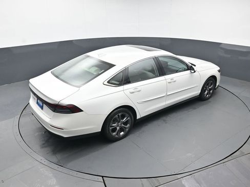 Used 2023 Honda Accord EX image 42