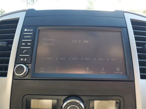 Used 2020 Nissan Frontier SV image 27