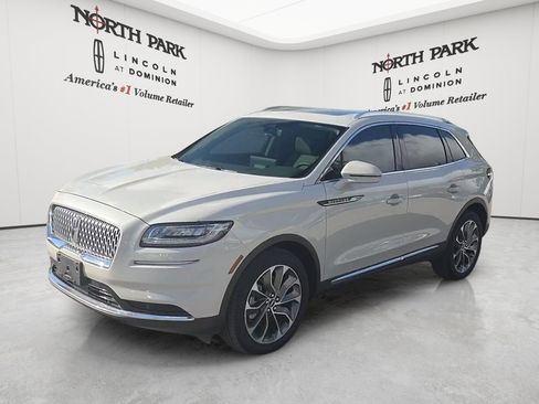 Used 2023 Lincoln Nautilus Reserve w/ Luxury Package FWD image 1