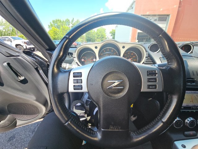 Used 2006 Nissan 350Z Grand Touring RWD image 42
