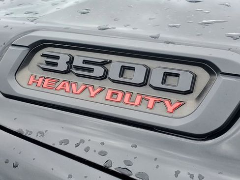 Used 2021 RAM 3500 Big Horn w/ Level B Equipment Group AWD/4WD image 8