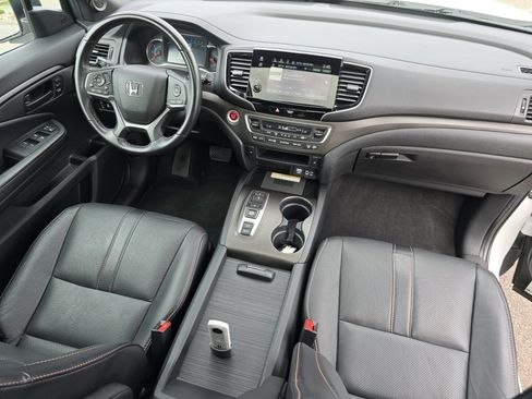 Used 2022 Honda Pilot TrailSport image 29