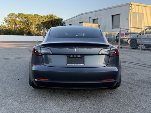 Used 2022 Tesla Model 3 Long Range image 5