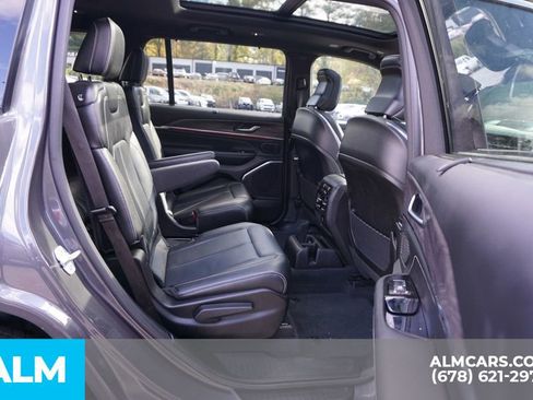 Used 2023 Jeep Grand Cherokee L Overland w/ Luxury Tech Group IV image 25