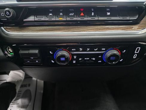 Used 2026 Chevrolet Silverado 1500 RST AWD/4WD image 19