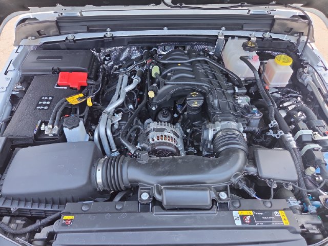 Used 2024 Jeep Gladiator Mojave AWD/4WD image 22