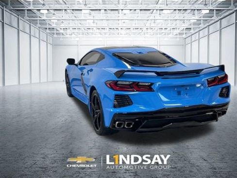 Used 2021 Chevrolet Corvette Stingray Premium Cpe w/ Z51 Performance Package image 8