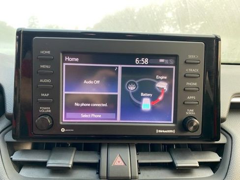 Used 2022 Toyota RAV4 SE w/ Convenience Package AWD/4WD image 14
