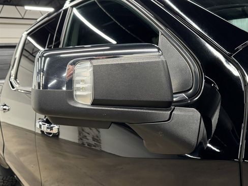 Used 2020 Chevrolet Silverado 1500 LTZ w/ LTZ Premium Package image 20