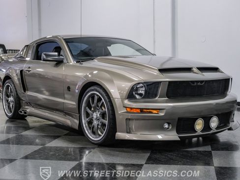 Used 2005 Ford Mustang GT image 16