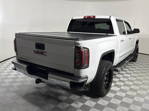 Used 2017 GMC Sierra 1500 SLT w/ SLT Premium Package AWD/4WD image 5