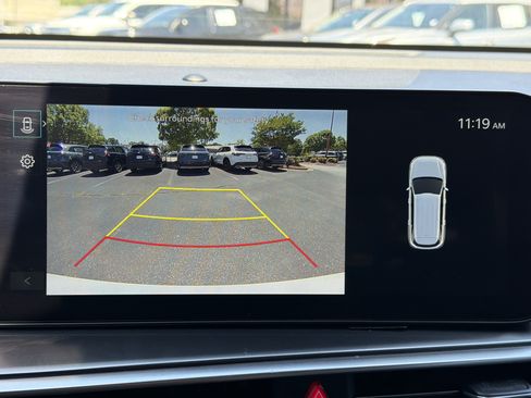 Used 2025 Kia Sorento EX w/ Panoramic Sunroof Package FWD image 6