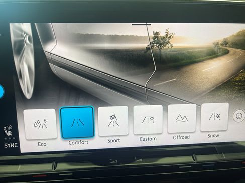 New 2026 Volkswagen Atlas Cross Sport SEL R-Line image 26