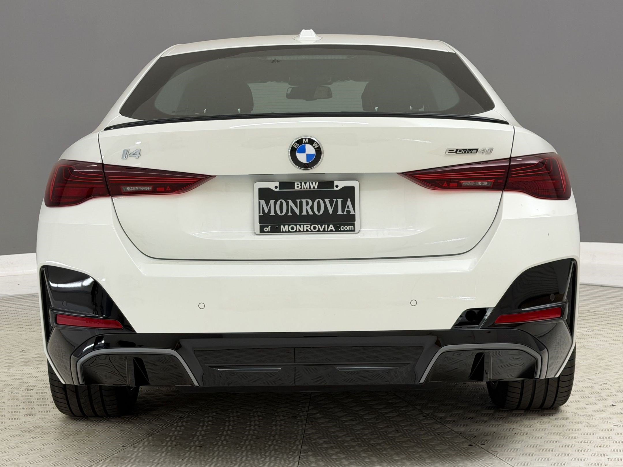 New 2026 BMW i4 eDrive40 w/ M Sport Package RWD image 10