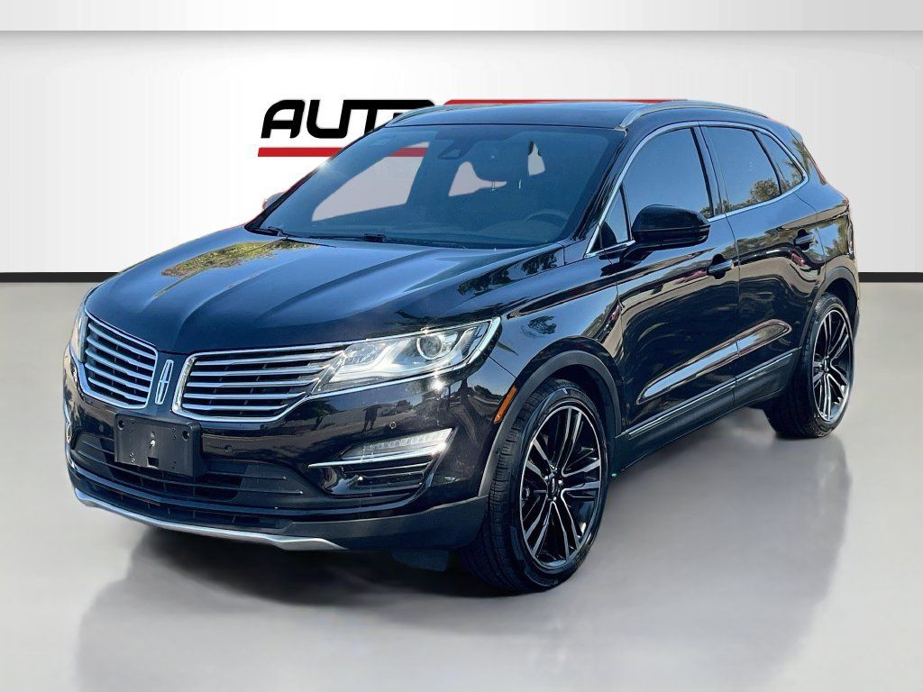 Used 2017 Lincoln MKC Reserve AWD/4WD image 3