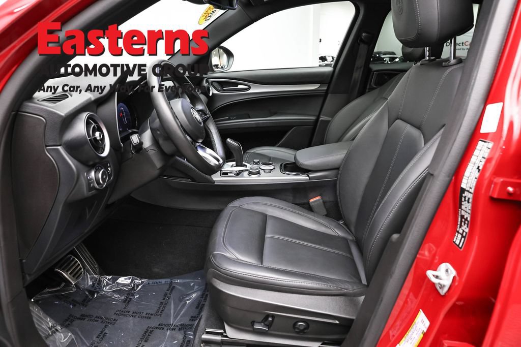 Used 2024 Alfa Romeo Stelvio Ti w/ Active Assist Plus Package AWD/4WD image 14