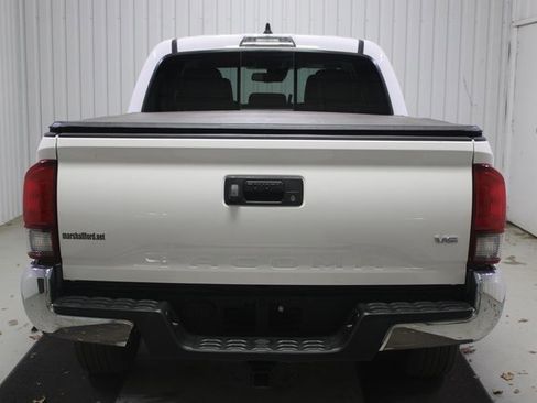 Used 2021 Toyota Tacoma image 5