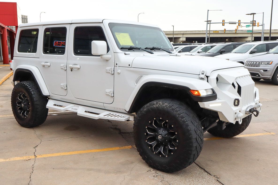 Used 2021 Jeep Wrangler Unlimited Sahara AWD/4WD image 4