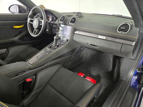 Used 2025 Porsche 718 Cayman GT4 RS RWD image 14