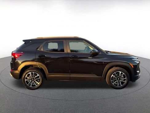 Used 2025 Chevrolet TrailBlazer LT image 16
