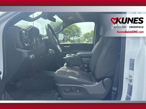 New 2025 GMC Sierra 2500 SLE image 18