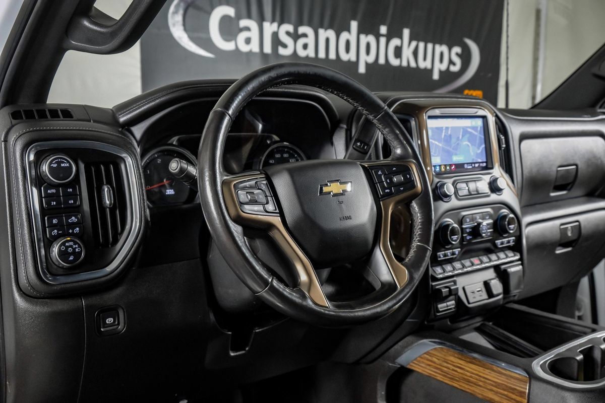 Used 2022 Chevrolet Silverado 3500 High Country w/ Safety Package II AWD/4WD image 15