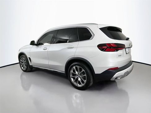 New 2026 BMW X5 xDrive40i w/ Climate Comfort Package AWD/4WD image 7